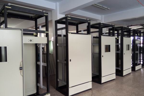 乌拉特前控制柜-控制柜布线要求